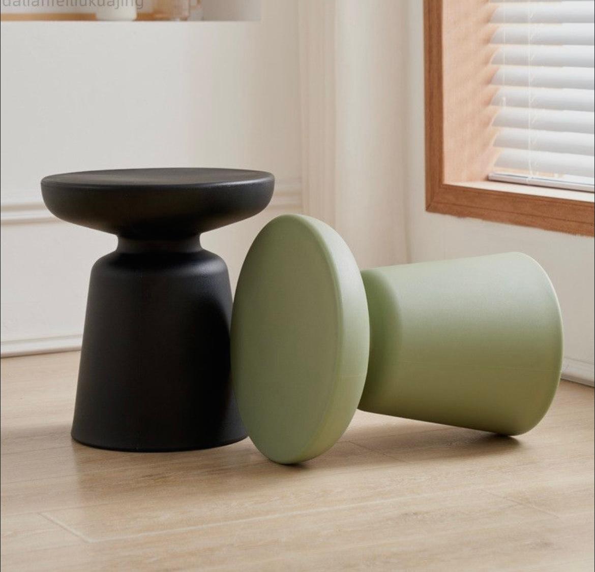 Журнальный столик VOQ