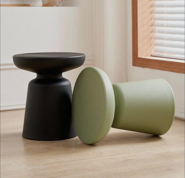 Журнальный столик VOQ