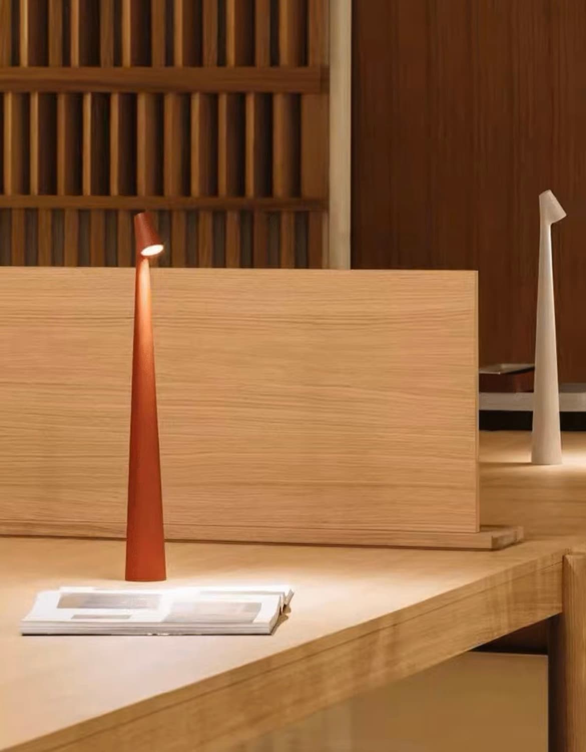 Настольная лампа Vibia AF