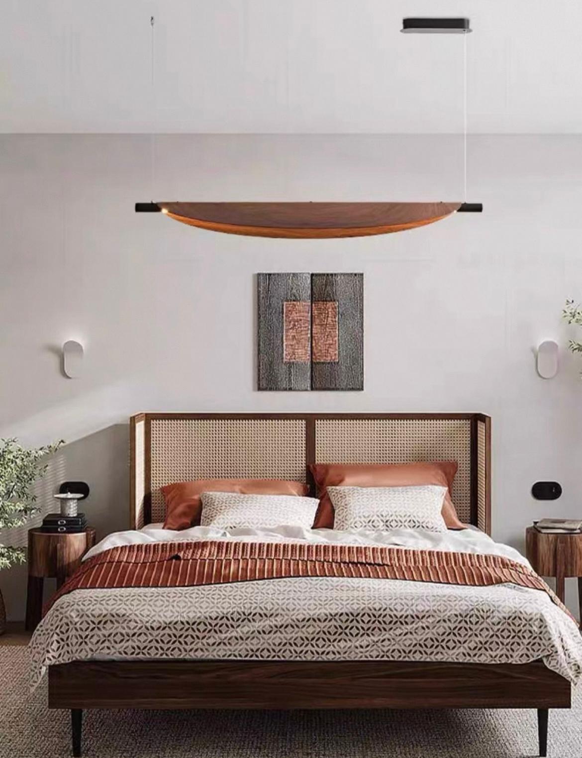 Реечная люстра VAAGE