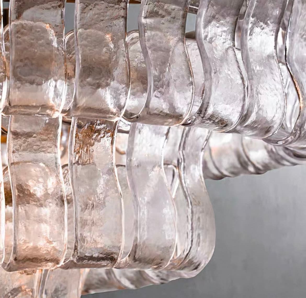 Подвесная люстра FLUKTAS