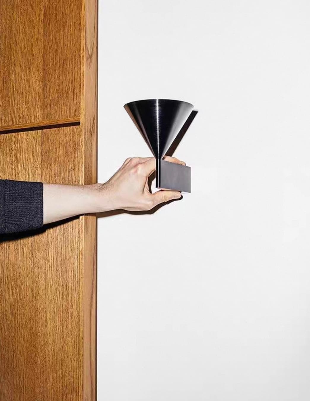 Бра Apollo Aluminium/Black от Lampastore