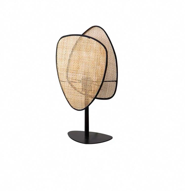 Настольная лампа RAVDNA