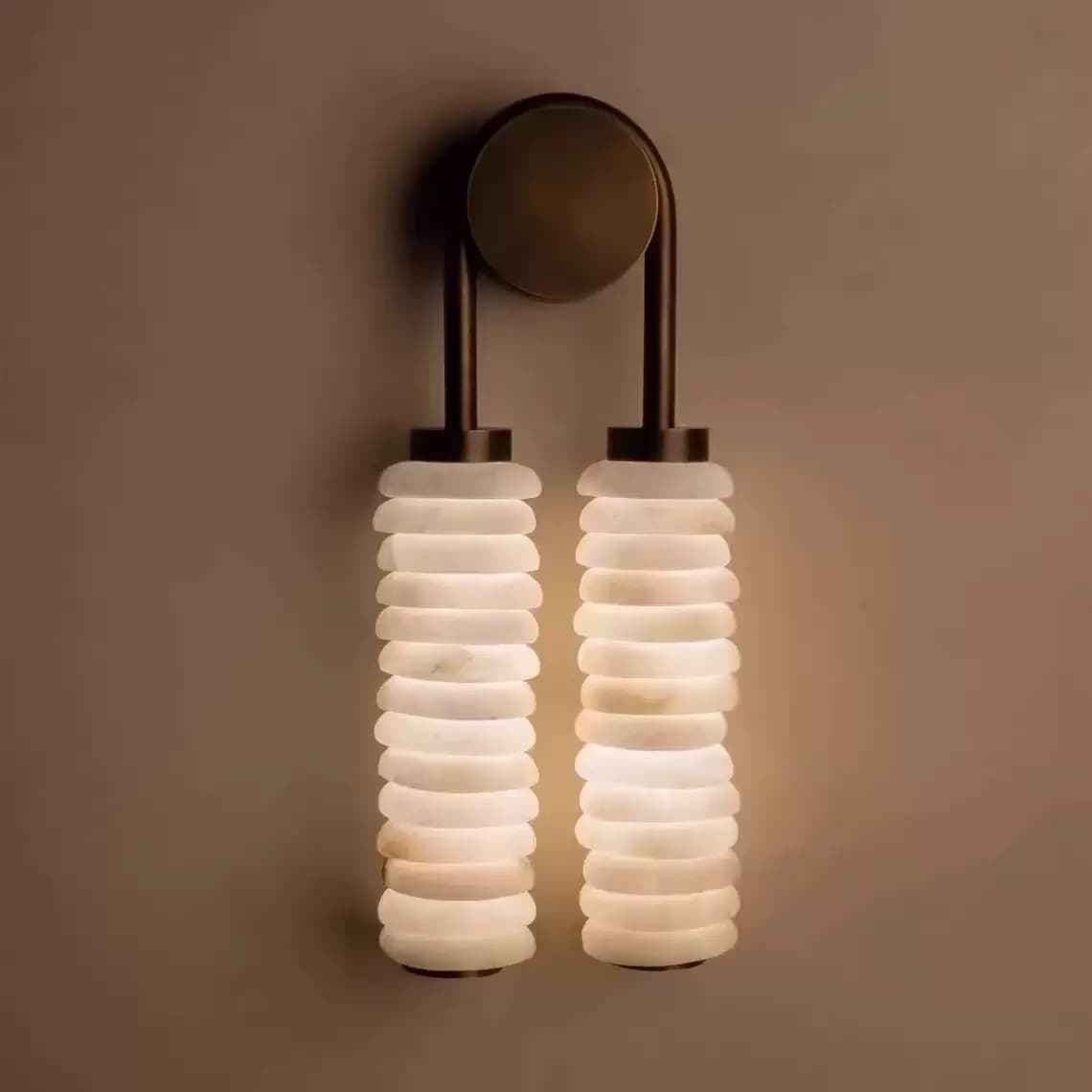 ДВОЙНОЙ НАСТЕННЫЙ СВЕТИЛЬНИК RERWO